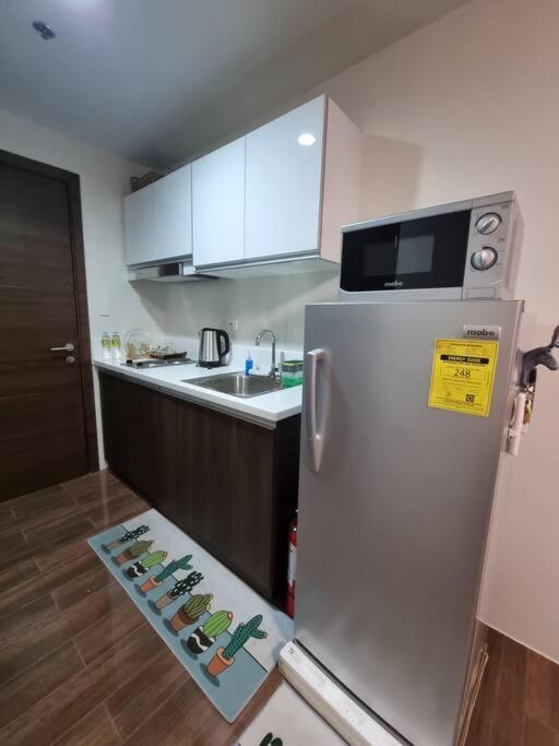 Great View 1 Bedroom Condo In Makati Near Trident Tower Manila Zewnętrze zdjęcie