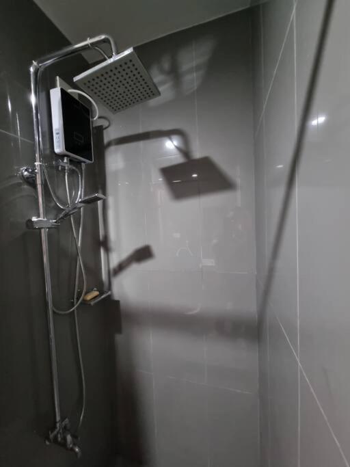 Great View 1 Bedroom Condo In Makati Near Trident Tower Manila Zewnętrze zdjęcie